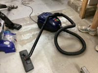 BISSELL BUTLER CANISTER VACUUM W/ HARDWOOD FLOOR ATACHMENT