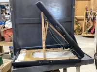 FOLDING MASSAGE TABLE - GREENLIFE