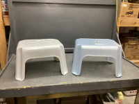 (2) PLASTIC STEP STOOLS