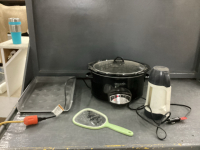 CROCK POT SLOW COOKER, METAL TRAYS, 12V THERMOS