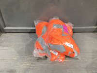 20 MED SAFETY VESTS