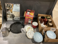 2 BOXES: SOLAR LIGHT BOWLS, COLLECTOR PLATES, SOUP MUGS, MUGS, PIZZA PAN W/HANDLE, MIRROR