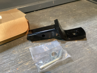 TOYOTA TACOMA BALL MOUNT RECEIVER HITCH (NO BALL)