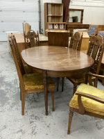 DINING TABLE & CHAIRS