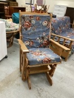 GLIDER ROCKER