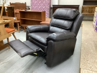 LEATHER ROCKING RECLINER