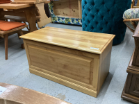 CEDAR CHEST