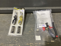 PACKAGE OF NEW UTILITY KNIVES, BOTTLE MOUNT VACCINATION GUN