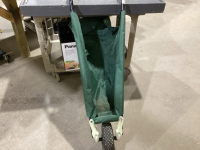 FOLDING WHEEL BARREL
