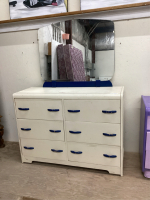 6-DRAWER VINTAGE DRESSER W/ MIRROR