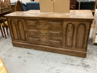 LONG DRESSER W/ 3-DRAWERS AND 2-DOORS