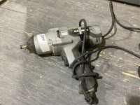 MAXIMUM NUT BUSTING 1/2&rdquo; IMPACT WRENCH