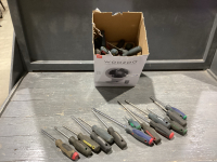 BOX SCREWDRIVERS