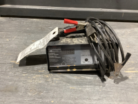 ELIMINATOR INTELLIGENT BATTERY CHARGER