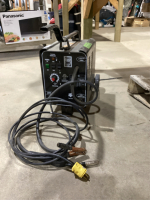 POWERFIST WIRE FEED WELDER 220V