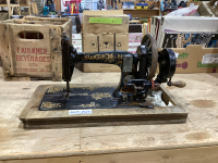 ANTIQUE NAUMANN SEWING MACHINE