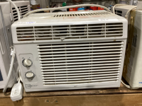 MAINSTAY WINDOW AIR CONDITIONER