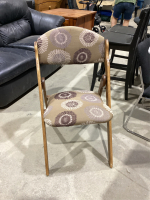 FOLDING WOOD CHAIR W/ CUSHIONED SEAT & BACK
