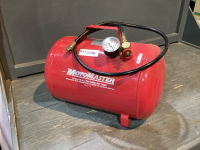 MOTOMASTER 5 GALLON PORTABLE AIR TANK