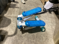 SMALL STEPPER