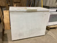 WOODS CHEST FREEZER