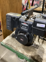 BRIGS + STRATTON 8 HP MOTOR WITH VOLT MASTER GENERATOR