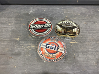 (3) VINTAGE LOOKING METAL SIGNS - 8&rdquo; DIAMETER