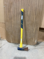 8 LB SPLITTING AXE