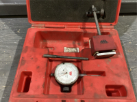 MAC TOOLS - LONG RANGE DIAL INDICATOR SET