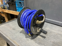 CAMPBELL HAUSFELD HOSE REEL WITH AIR HOSE