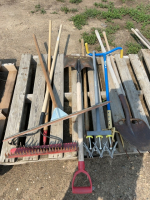 Palet of GARDEN tools