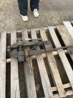 Leg vice