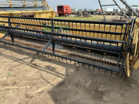 New Holland straight cut header 19 foot model 971