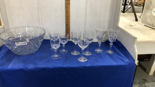 (2) PUNCH BOWL,CRYSTAL WINE GLASSES