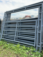Magnum 9 1/2 foot frame and Gate