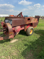 Massey Ferguson 124 Square Baler