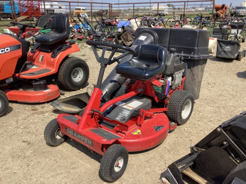 SNAPPER 33 INCH LAWN MOWER