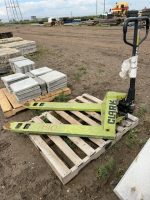 Clark pallet jack