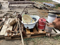 PALLET W/ OLD GARDEN TOOLS, (2) METAL GAS CAN, OVAL WASH TUB, METAL KEYS