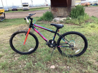 MOVELLO 24" YOUTH BIKE - 18 SPEED