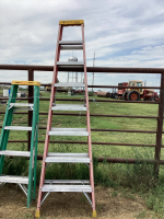 LOUISVILLE 8' FIBREGLASS & ALUMINUM STEP LADDER