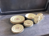 BOX OF DISHES -NEWPORT POTTERY - &ldquo;CLARICE CLIFF&rdquo;- SERVICE FOR 6
