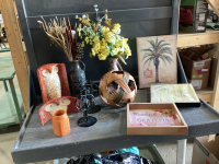 DECOR ITEMS - VASES W/FLORAL ARRANGEMENTS, CANDLE HOLDERS, OWL CERAMIC PIECES