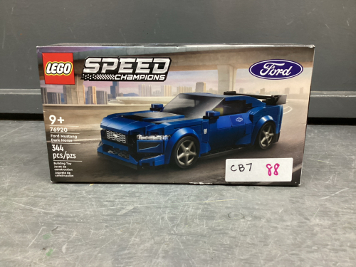 FORD MUSTANG DARK HORSE LEGO KIT