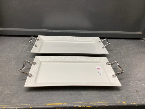 (2) WHITE SERVING TRAYS W/ HANDLES