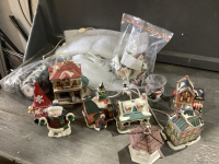 BOX LIGHT-UP VILLAGE & SCENERY PIECES
