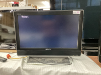 SONY BRAVIA 26" FLAT SCREET TV W/ REMOTE ON STAND