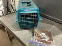 PET TAXI & GROOMING TOOLS