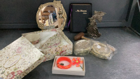 ASSORTED GIFTWARE