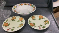 FRUIT MOTIF SERVING DISHES
